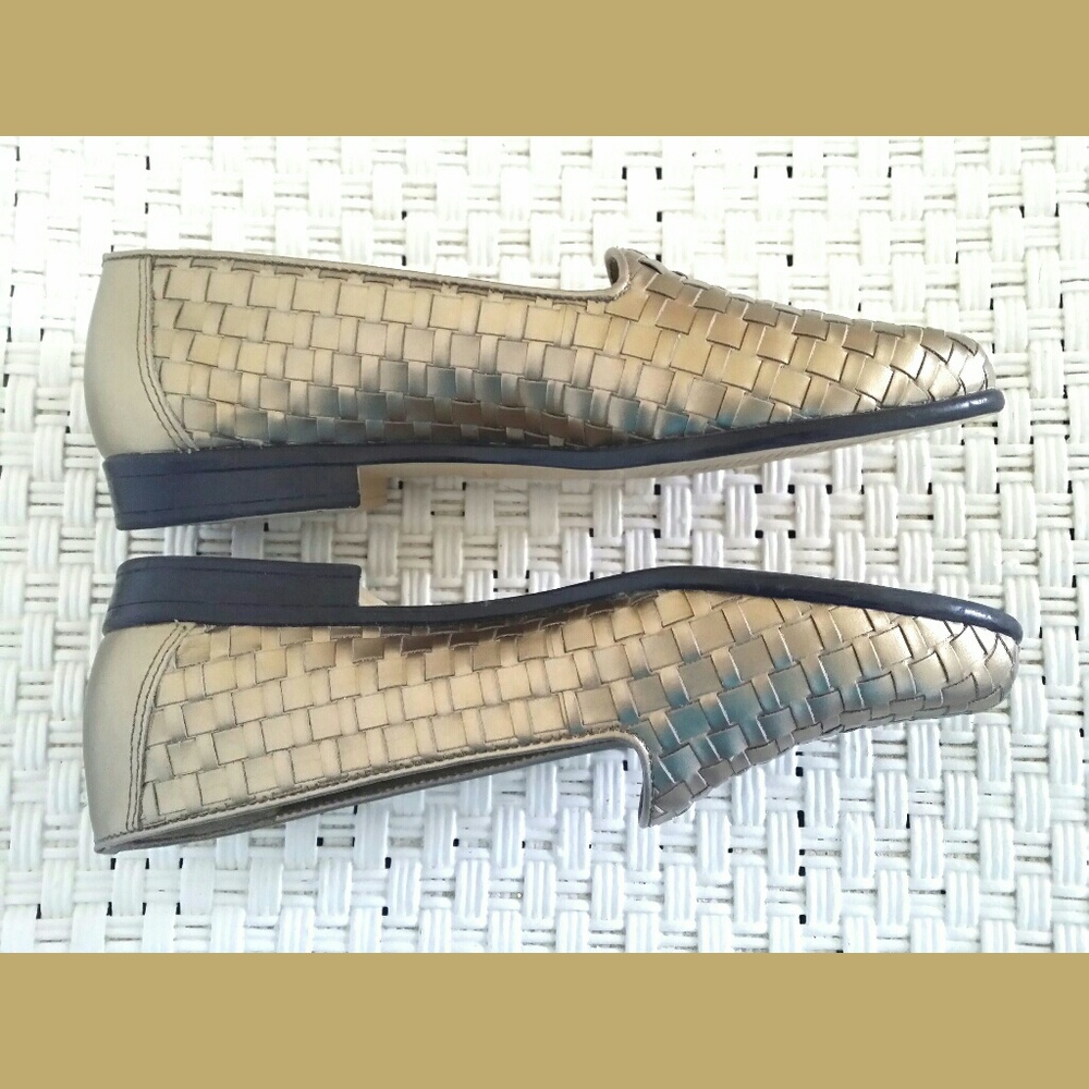 Trotters Muted Gold Woven Flats Sz 5 1/2M - Picture 4 of 8